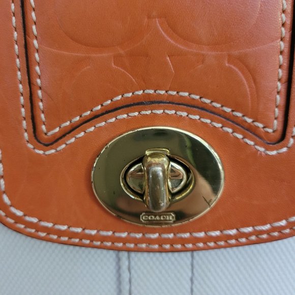 Coach Hamptons Limited Edition Miranda Carryall Tote - Picture 2 of 13